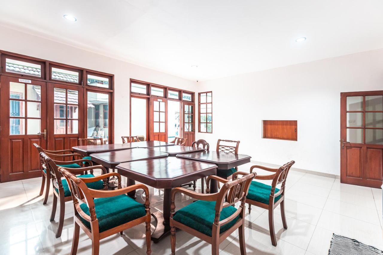 Oyo 1990 Kost Kuningan Executive Boading House Setiabudi Jakarta Ngoại thất bức ảnh