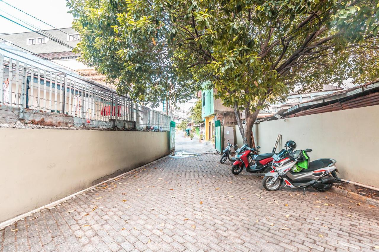 Oyo 1990 Kost Kuningan Executive Boading House Setiabudi Jakarta Ngoại thất bức ảnh