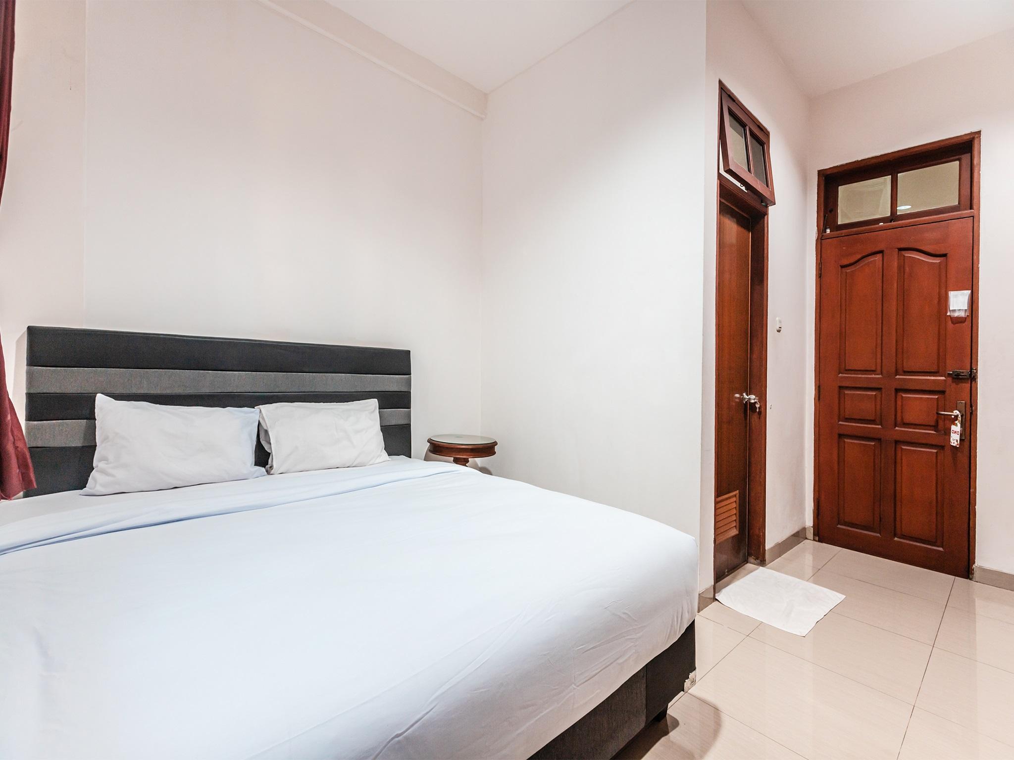 Oyo 1990 Kost Kuningan Executive Boading House Setiabudi Jakarta Ngoại thất bức ảnh