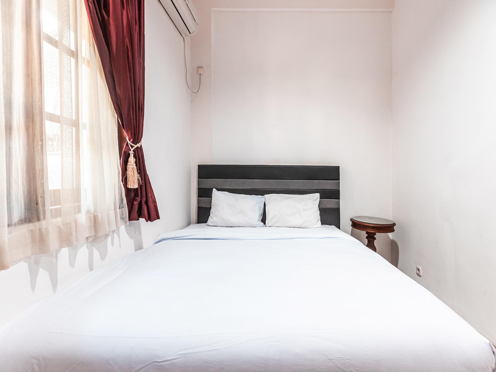 Oyo 1990 Kost Kuningan Executive Boading House Setiabudi Jakarta Ngoại thất bức ảnh