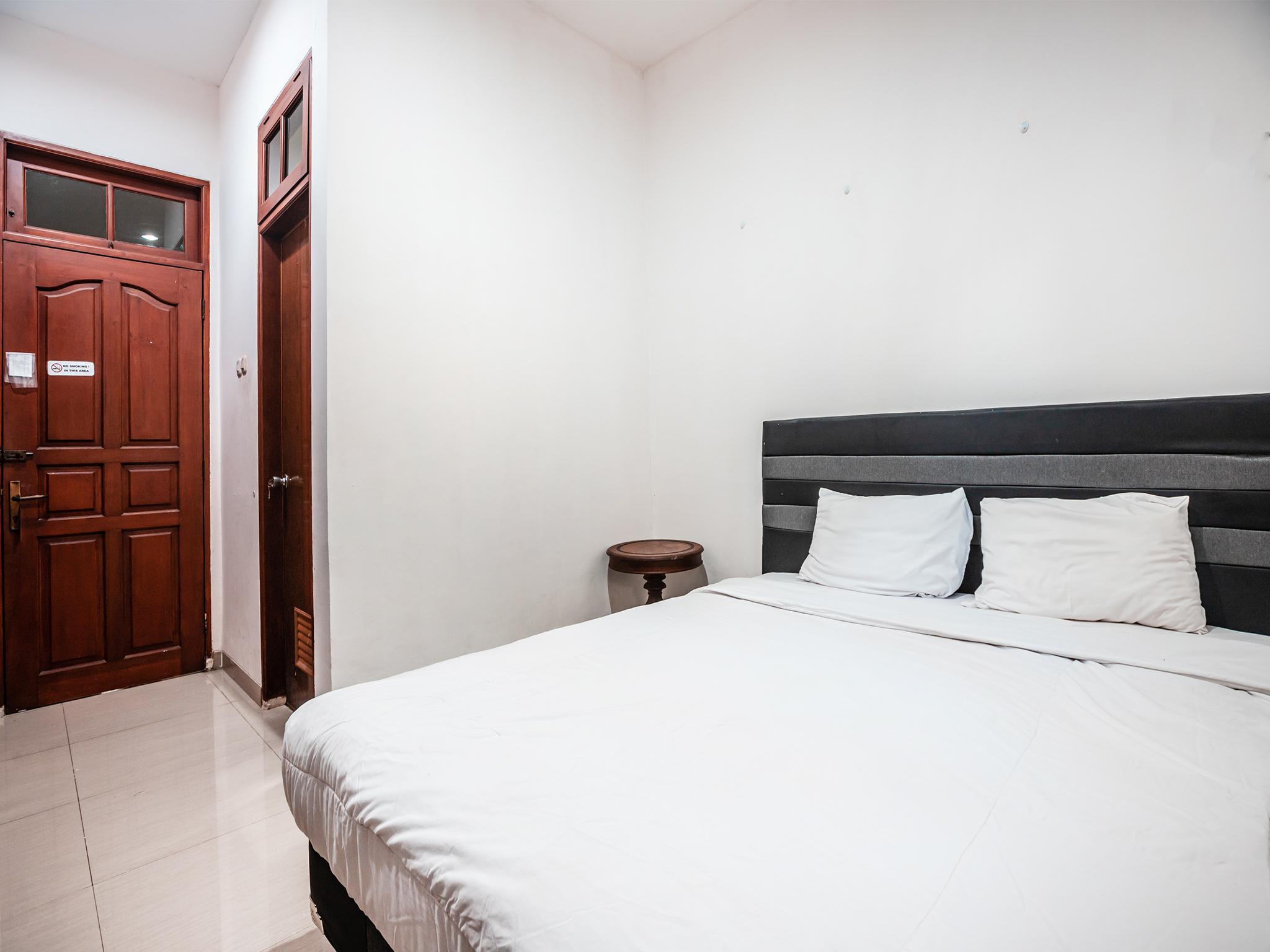 Oyo 1990 Kost Kuningan Executive Boading House Setiabudi Jakarta Ngoại thất bức ảnh