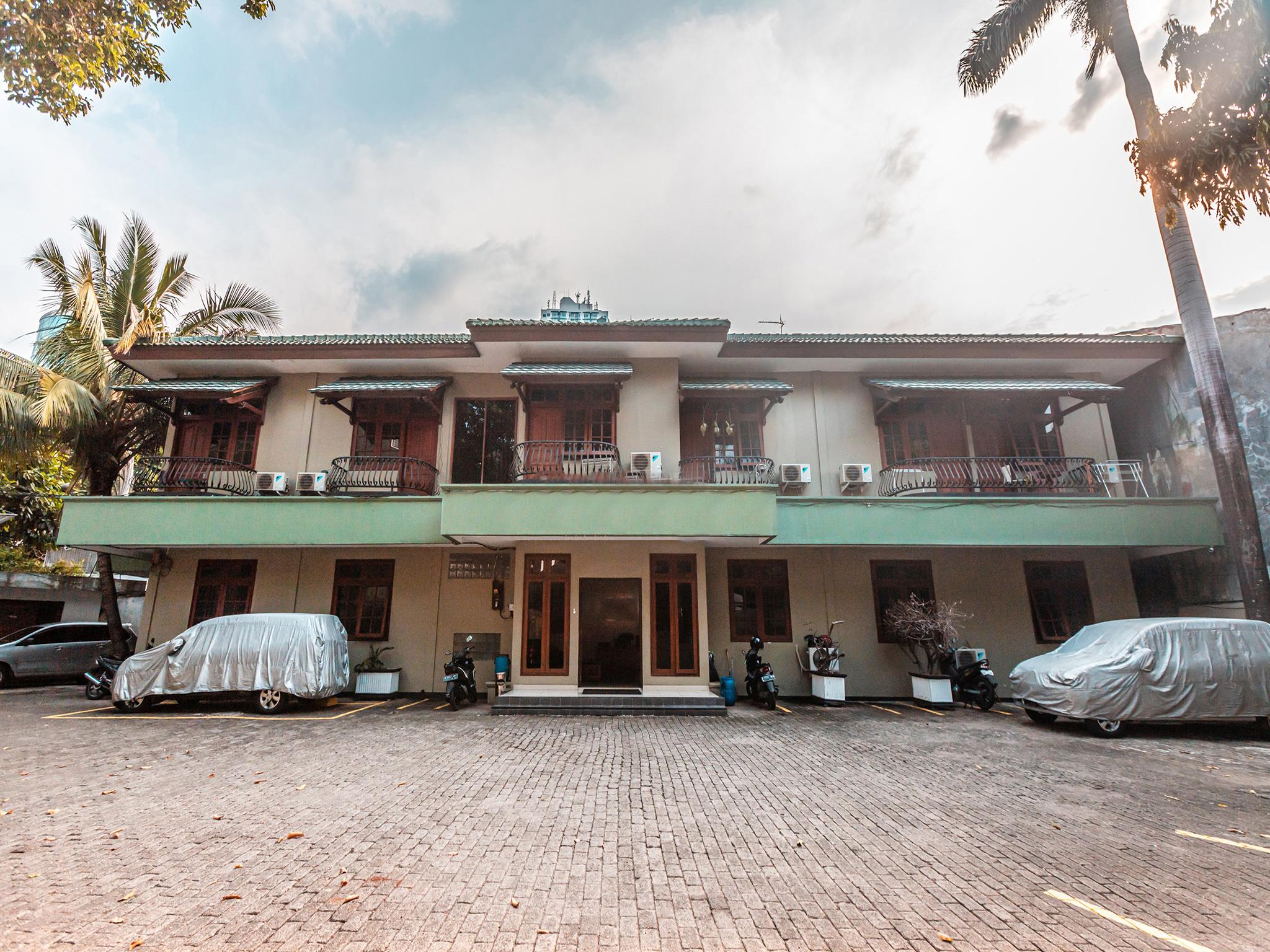 Oyo 1990 Kost Kuningan Executive Boading House Setiabudi Jakarta Ngoại thất bức ảnh